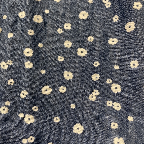 New Gap kids romper chambray smocked ruffle size small 6-7 - Picture 8 of 9